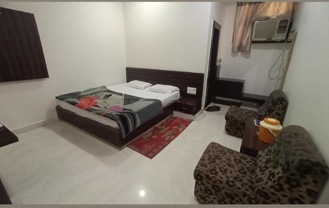Hotel Paradise Stays Pachmarhī 외부 사진