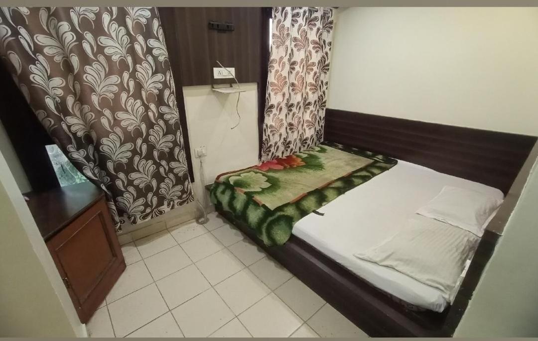 Hotel Paradise Stays Pachmarhī 외부 사진