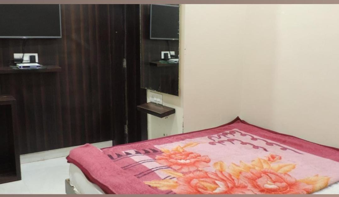 Hotel Paradise Stays Pachmarhī 외부 사진
