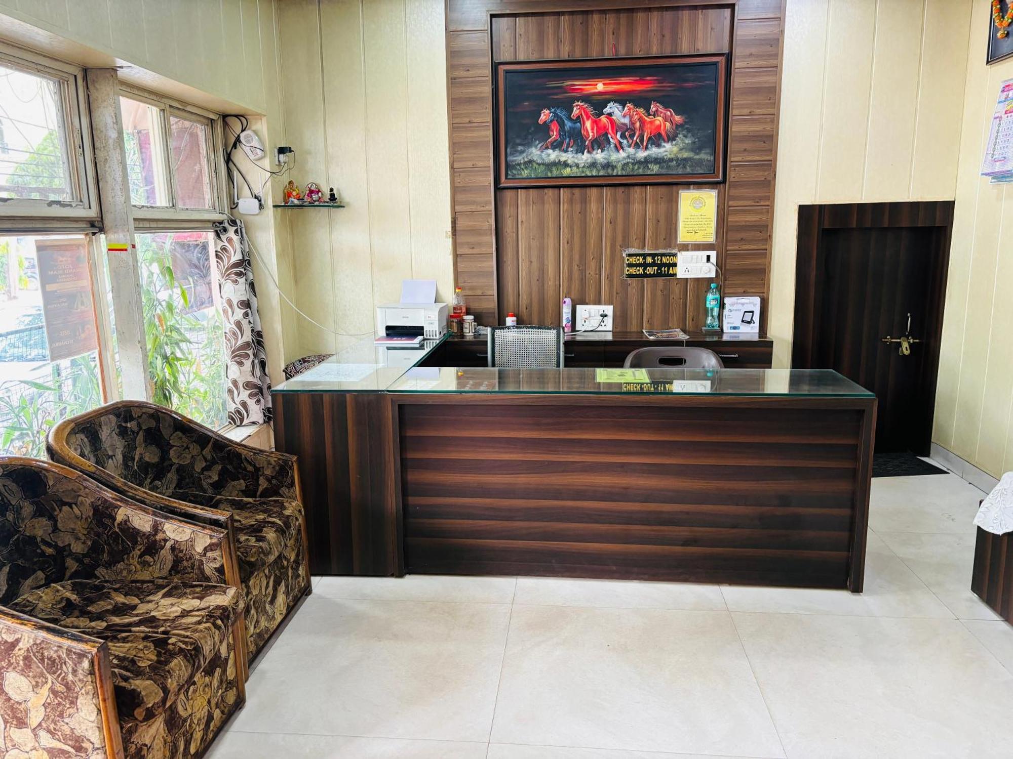Hotel Paradise Stays Pachmarhī 외부 사진