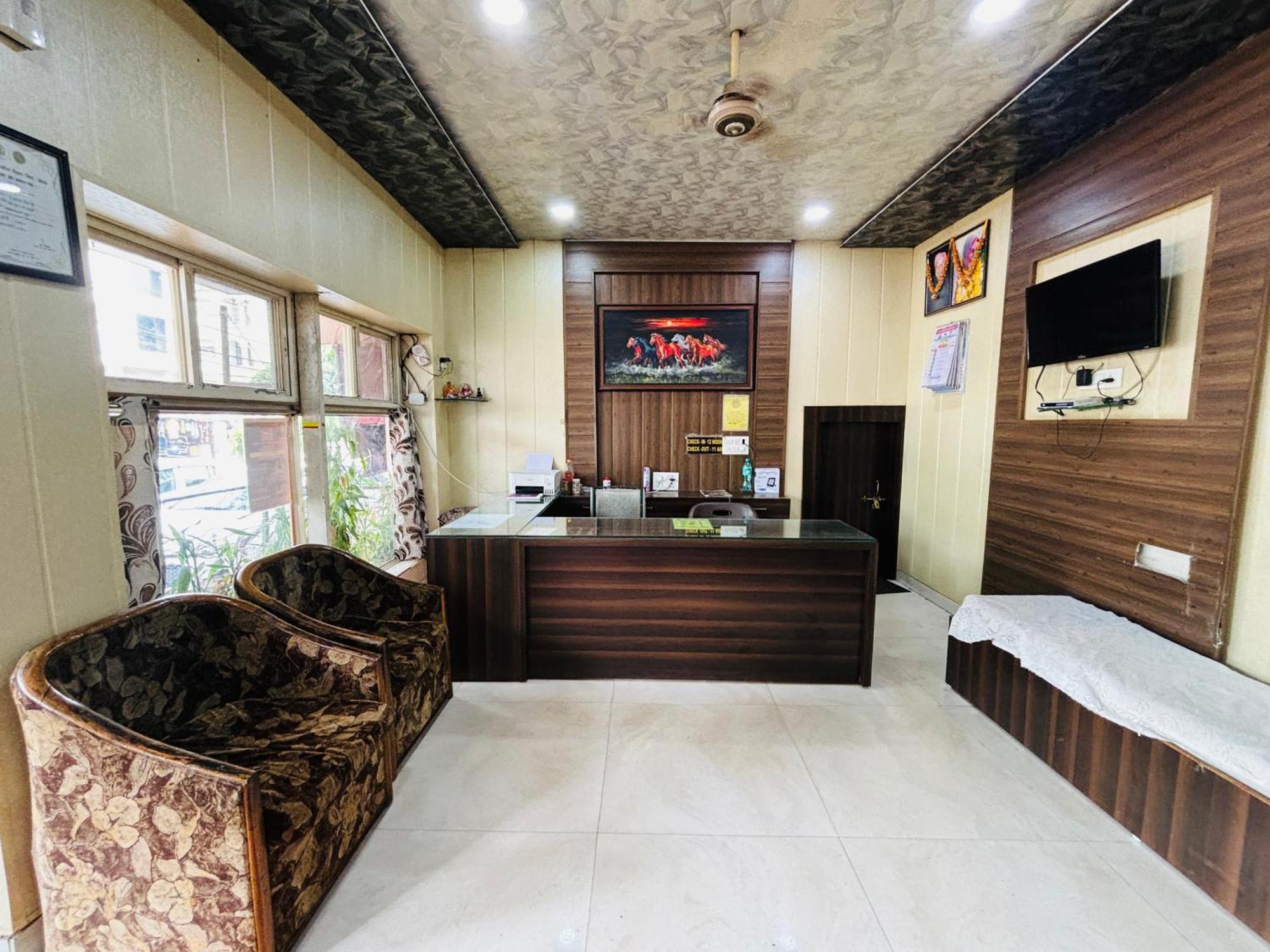Hotel Paradise Stays Pachmarhī 외부 사진